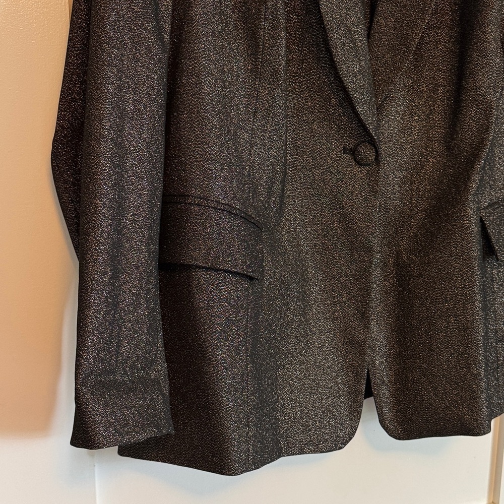 Black and Gold Blazer - Picture 6 of 7